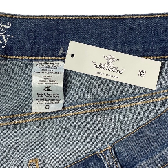 TERRA & SKY Jeans Women's Sz. 24W Petite Blue Hi-Rise Straight Tummy Control NEW - Picture 6 of 12